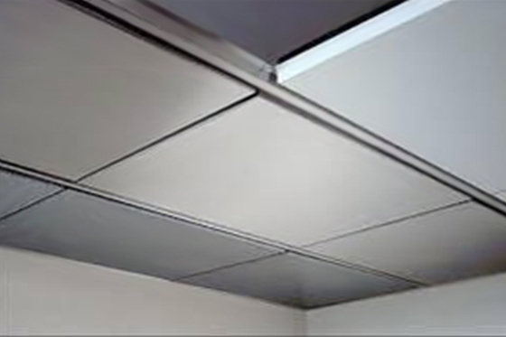 China Niet eenvoudig vervormde moderne plafondtegels, antistatische metalen plafondtegels met stempels leverancier
