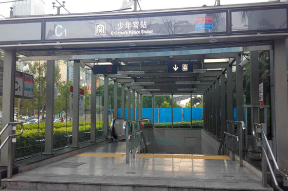 China Modern ontwerp Custom roestvrij staal producten Railway Entrance / Exit Station leverancier